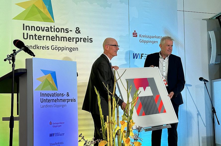 Von links nach rechts: Rainer Lohse, Geschäftsführer WIF (Wirtschafts- und Innovationsförderungsgesellschaft für den Landkreis Göppingen), Achim Licht, Managing Director Suessen